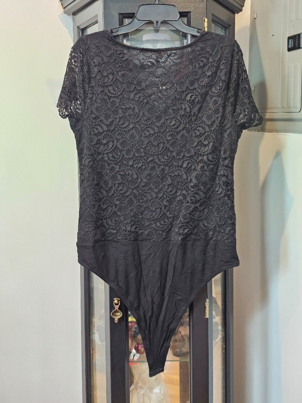 Torrid Shot Sleeve V-neck Lace Bodysuit - Picture 4 of 8